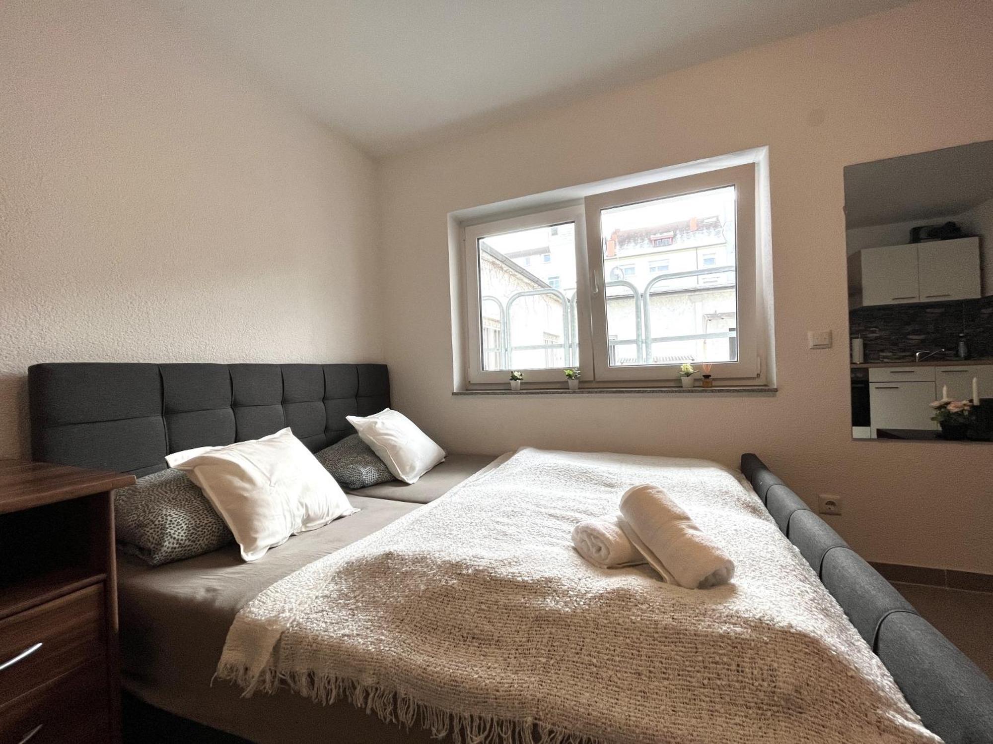 Simplex Apartments Am Europaplatz Карлсруе Стая снимка