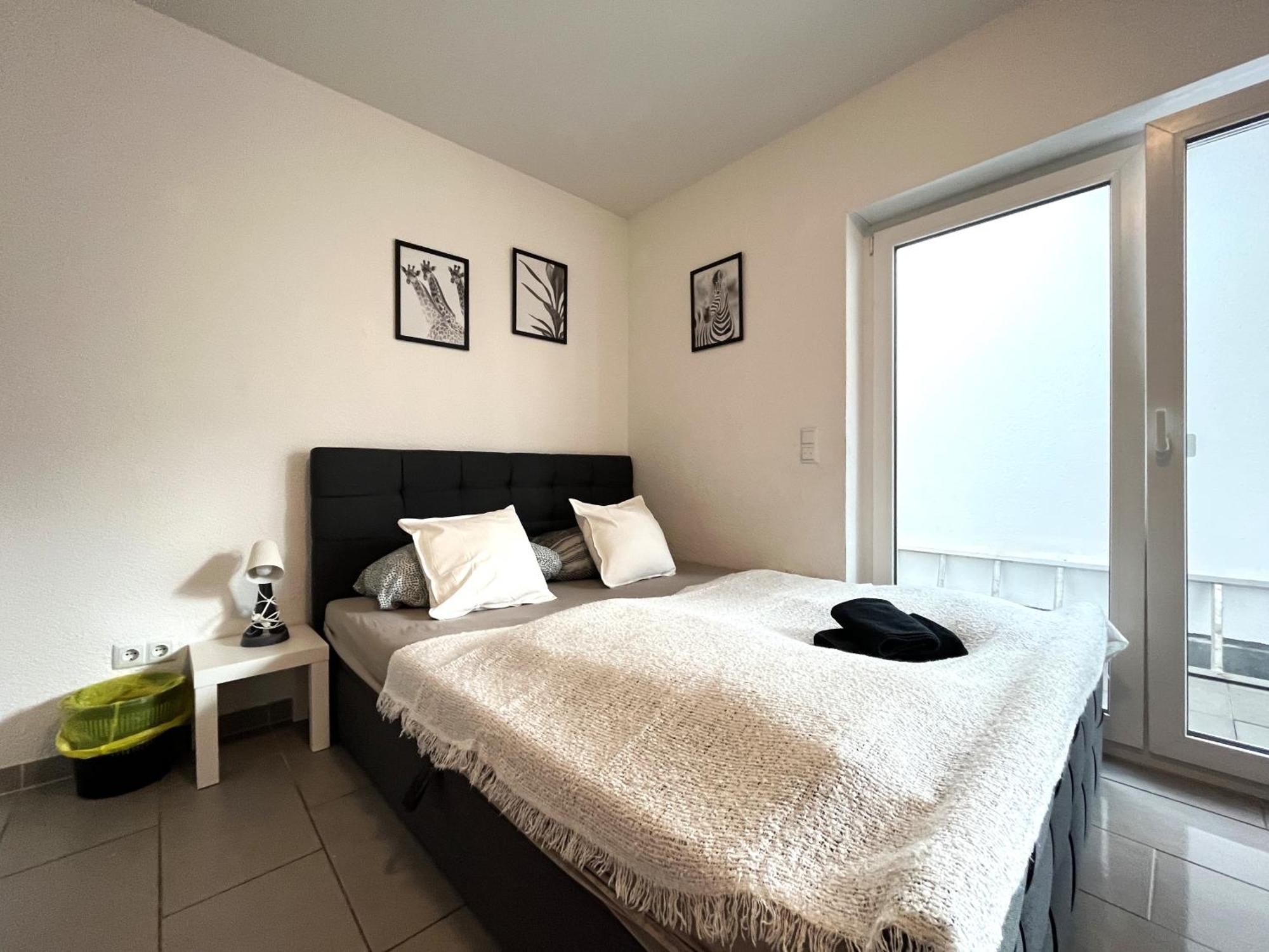 Simplex Apartments Am Europaplatz Карлсруе Стая снимка